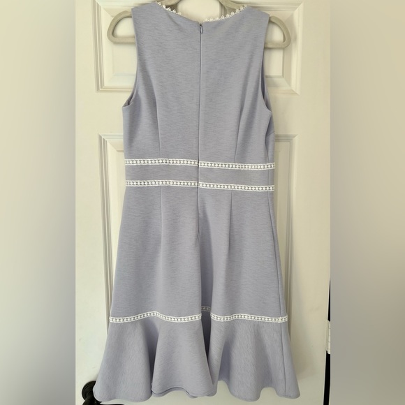 Nanette Lepore sleeveless dress in Lilac and white eyelet trim - EUC - Size 6 - Picture 2 of 11
